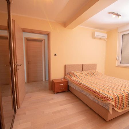 Mum'S Apartment Petrovac Zewnętrze zdjęcie